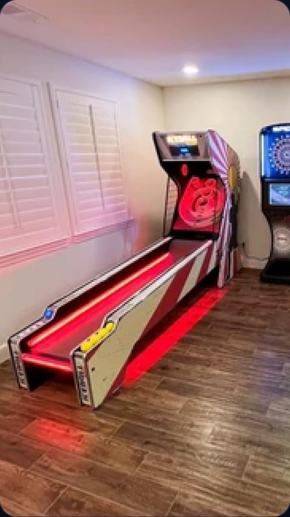 Customer game room