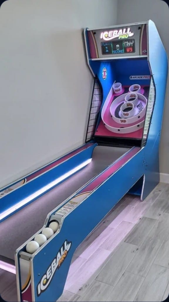 Customer game room